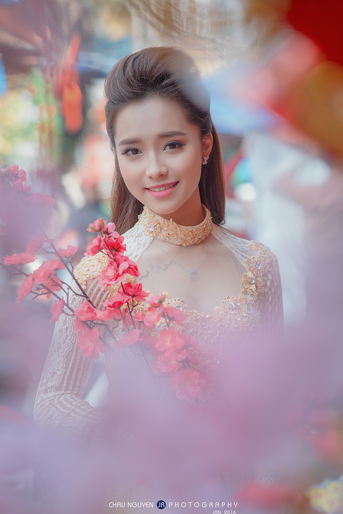同桌舌头伸进去我要尿了的